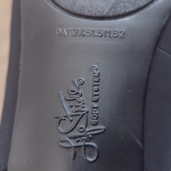 Heels by Life Strides Black  w/Comfort Insoles Soft System - Picture 11 of 11